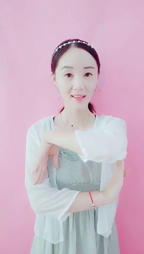 手势舞简单明星,轻松舞动魅力瞬间