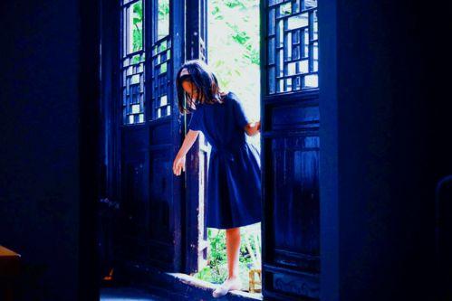 男子爆料初中老师视频,揭秘教育界隐秘角落