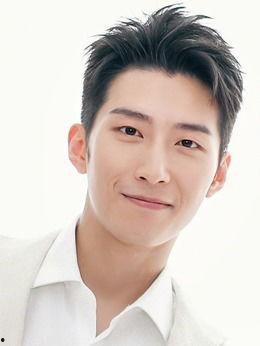 明星窦骁简历,从影视新星到实力派演员的成长之路