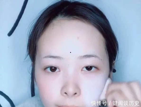 网红套路璐脸部扁平特征,揭秘扁平脸部的独特魅力